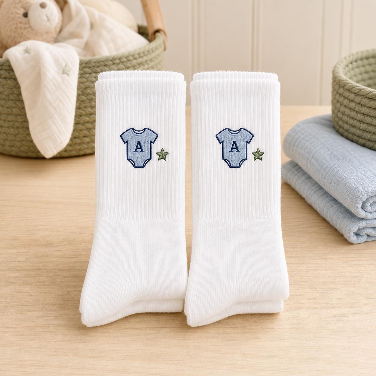 Personalized New Dad Socks, Custom Dad Est 2026 Embroidered Crew Socks, First Father’s Day Pregnancy Announcement Gift