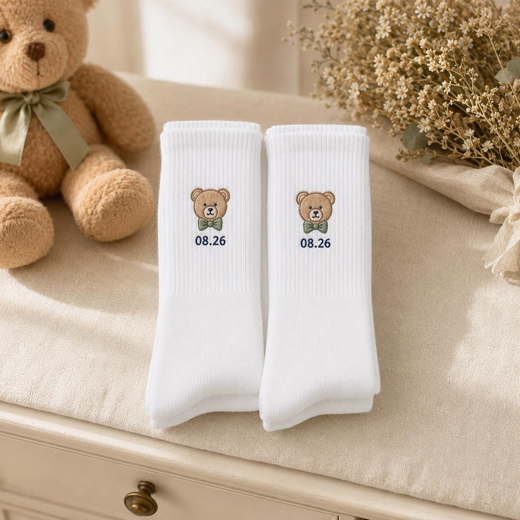 Personalized New Dad Socks, Custom Dad Est 2026 Embroidered Crew Socks, First Father’s Day Pregnancy Announcement Gift